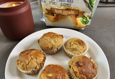 Muffin autunnali con farina di avena gusto Apple Strudel