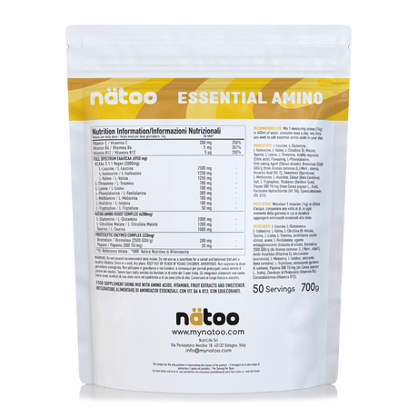 Etichetta posteriore Nätoo Essential Amino gusto Tropical Pineapple 700g con tabella nutrizionale: EAA/BCAA full spectrum 6950mg, Amino Boost Complex (Glutammina, Citrullina Malato, Taurina), Vitamina C 200mg, B6 5mg, B12 5µg, enzimi digestivi Bromelina e Papaina