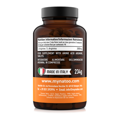 Etichetta laterale sinistra Nätoo Arginina 180 compresse con tabella nutrizionale: 2000mg di L-Arginina per dose giornaliera di 2 compresse